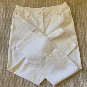 St John Jeans Size 8 w/ Rhinestone design